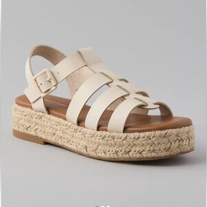 NWT American Eagle ($49.95) Vegan Leather Fisherman Sandal in Bone Khaki